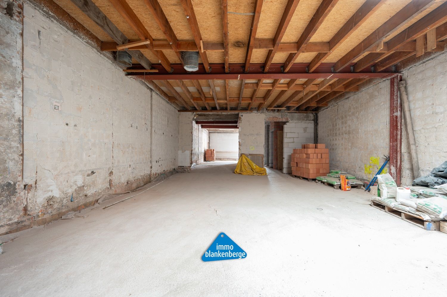 Ruime Casco Handelszaak van Ca. 200m² bij de Jachthaven van Blankenberge foto 6