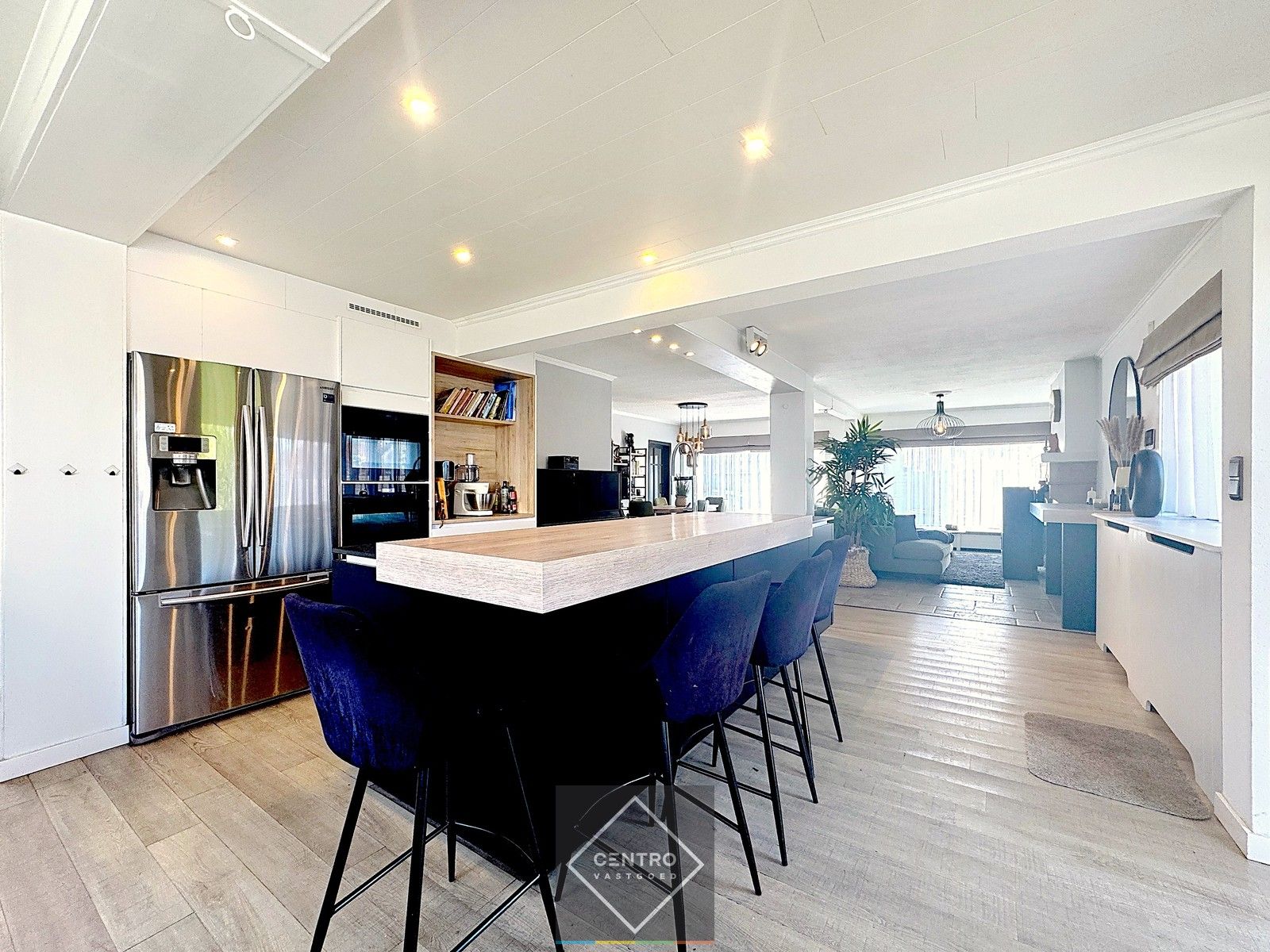 Ruime, instapklare WONING met 5/6 slaapkamers, badkamer, nieuwe keuken, grote garage en ZONNIGE tuin te Brugge (Sint-Kruis) foto 7