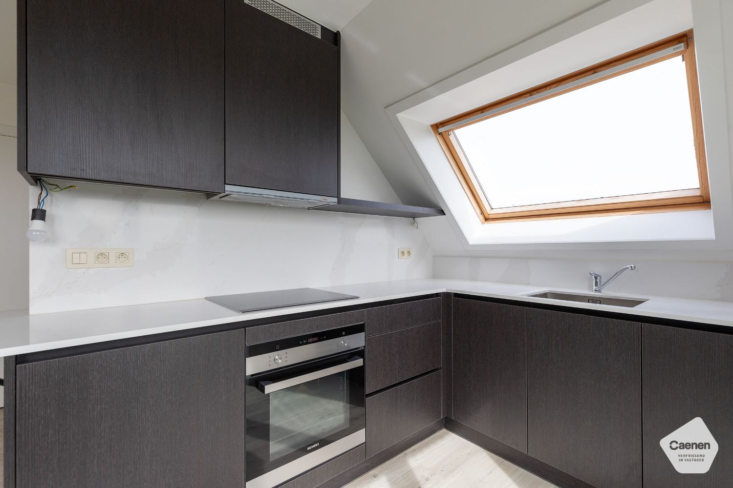 Gerenoveerd appartement met panoramische verzichten in Oostduinkerke! foto 2