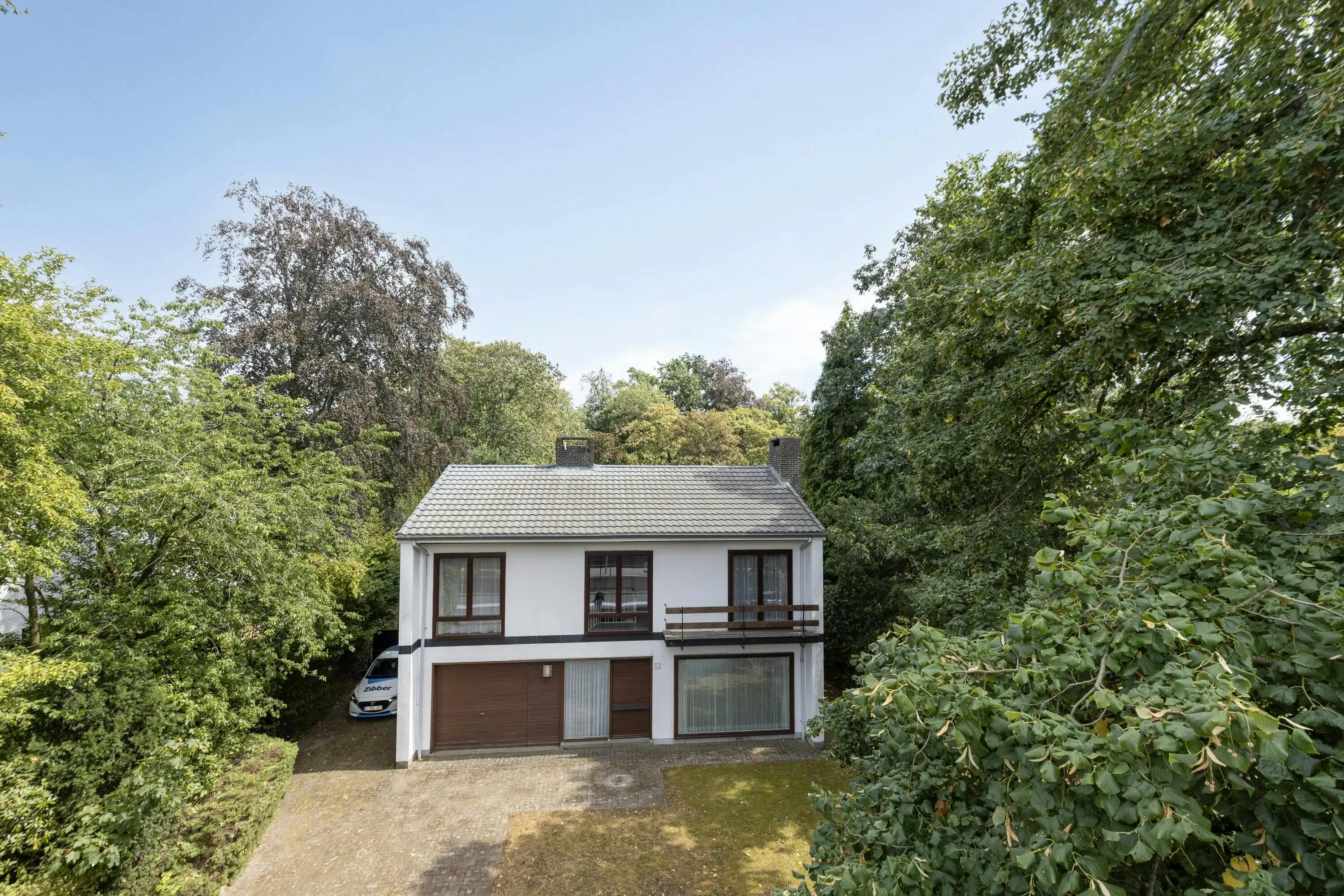 Huis met 4 slaapkamers te koop in centrum Kapellen!  foto 2