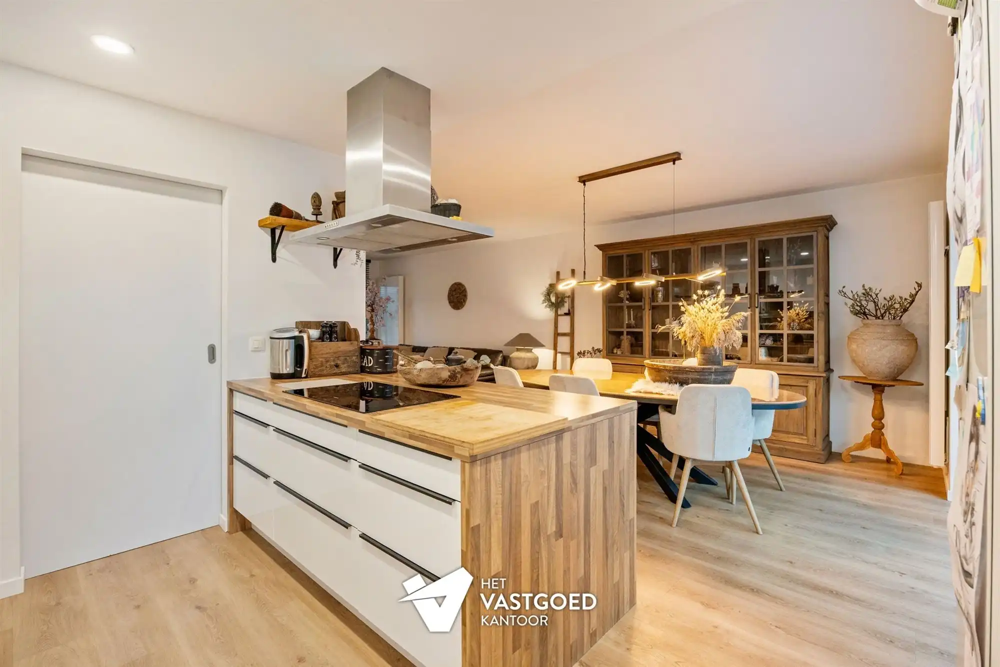 INSTAPKLARE WONING MET 3 SLAAPKAMERS EN TUIN MET TUINKAMER TE ZONHOVEN foto 14
