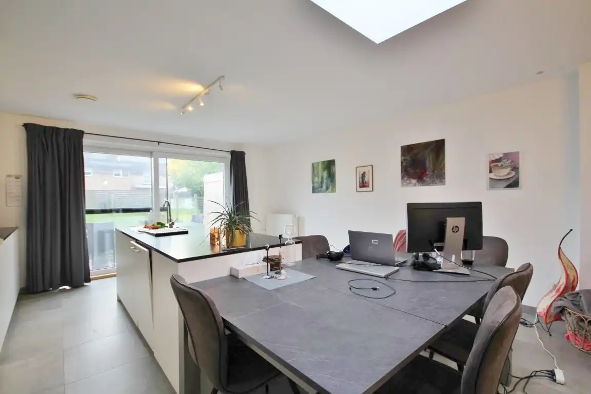 Rustig gelegen woning met 2 slaapkamers en ruime tuin foto 9