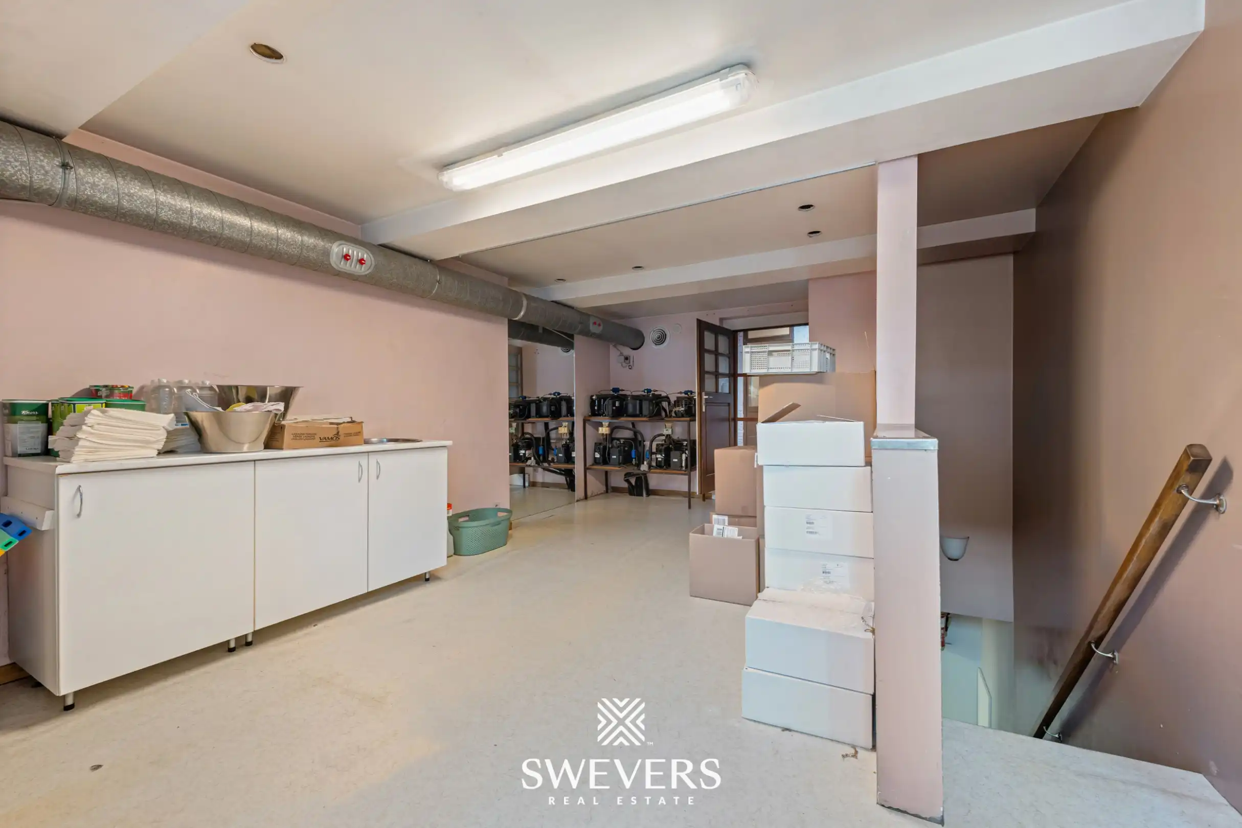 Instapklaar handelshuis op toplocatie met een oppervlakte van 272m2 foto 26
