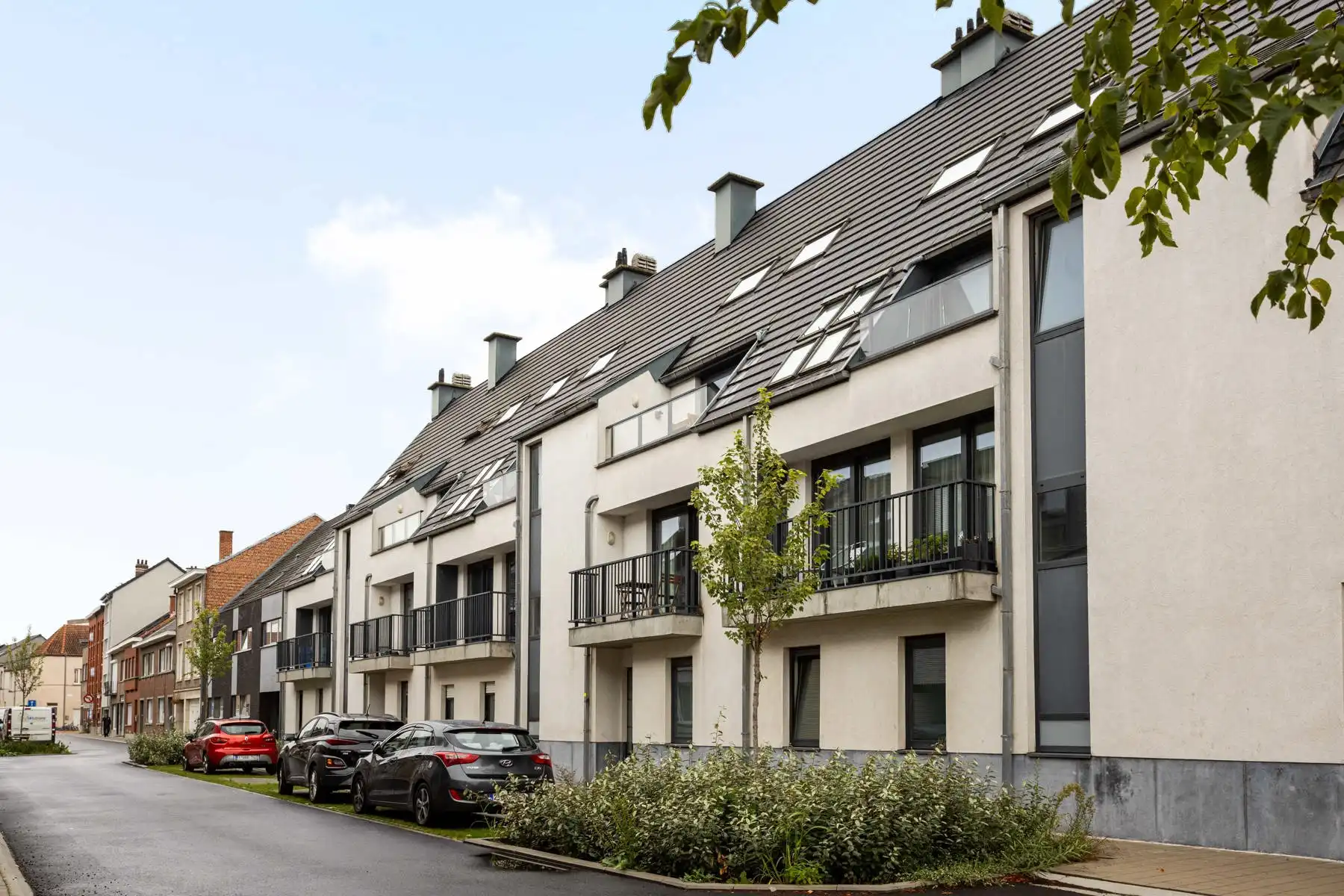 Instapklaar appartement met 2 slaapkamers in centrum Aalst foto {{pictureIndex}}