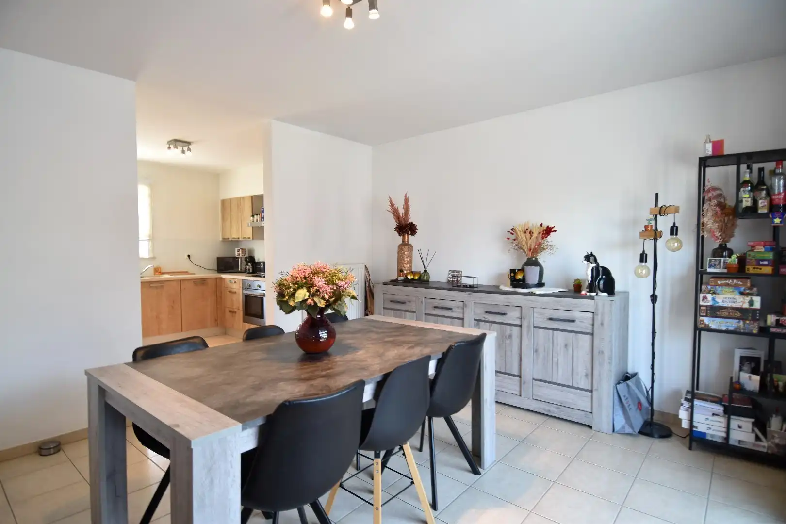 Rustig gelegen gezinswoning met 3 slaapkamers, garage en zonnige tuin te Heule foto 6