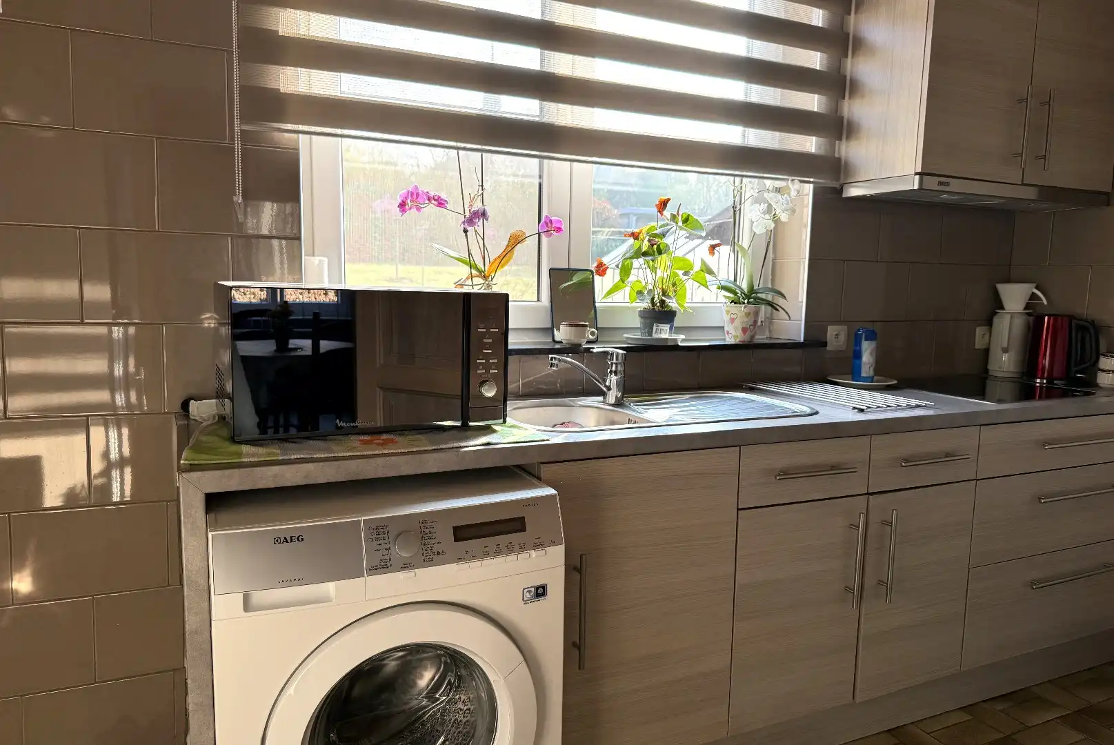 Rustig wonen tegenover het kasteel van Veulen,  en een eigen prachtige tuin/bouwgrond foto 10