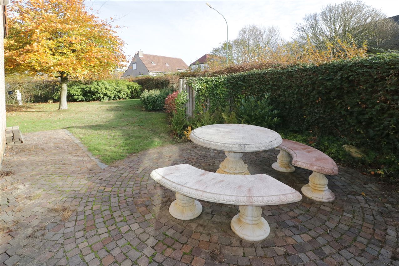 met prachtige tuin, nabij centrum foto 11