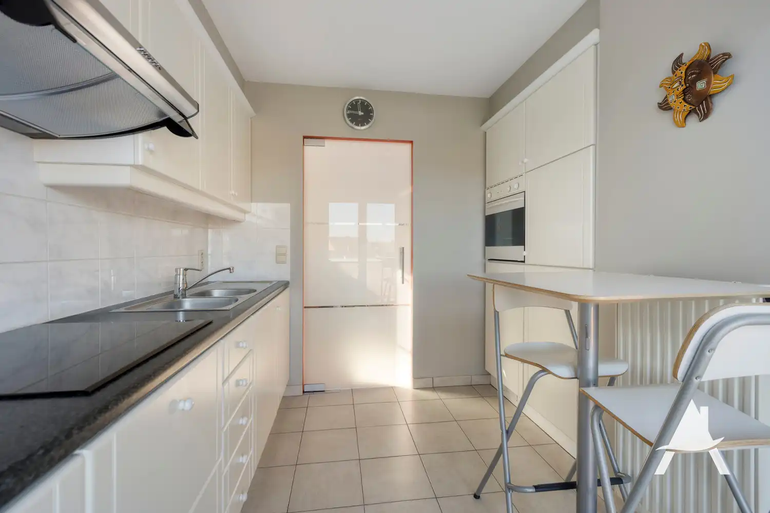 INSTAPKLAAR APPARTEMENT MET RUIM TERRAS IN HET CENTRUM VAN DIEST! foto 13