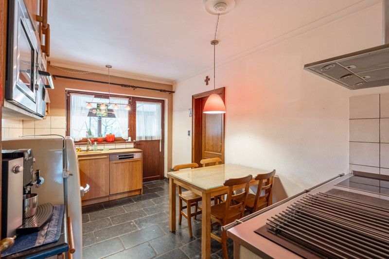 Statige villa op een perceel van 42are 70ca foto 17