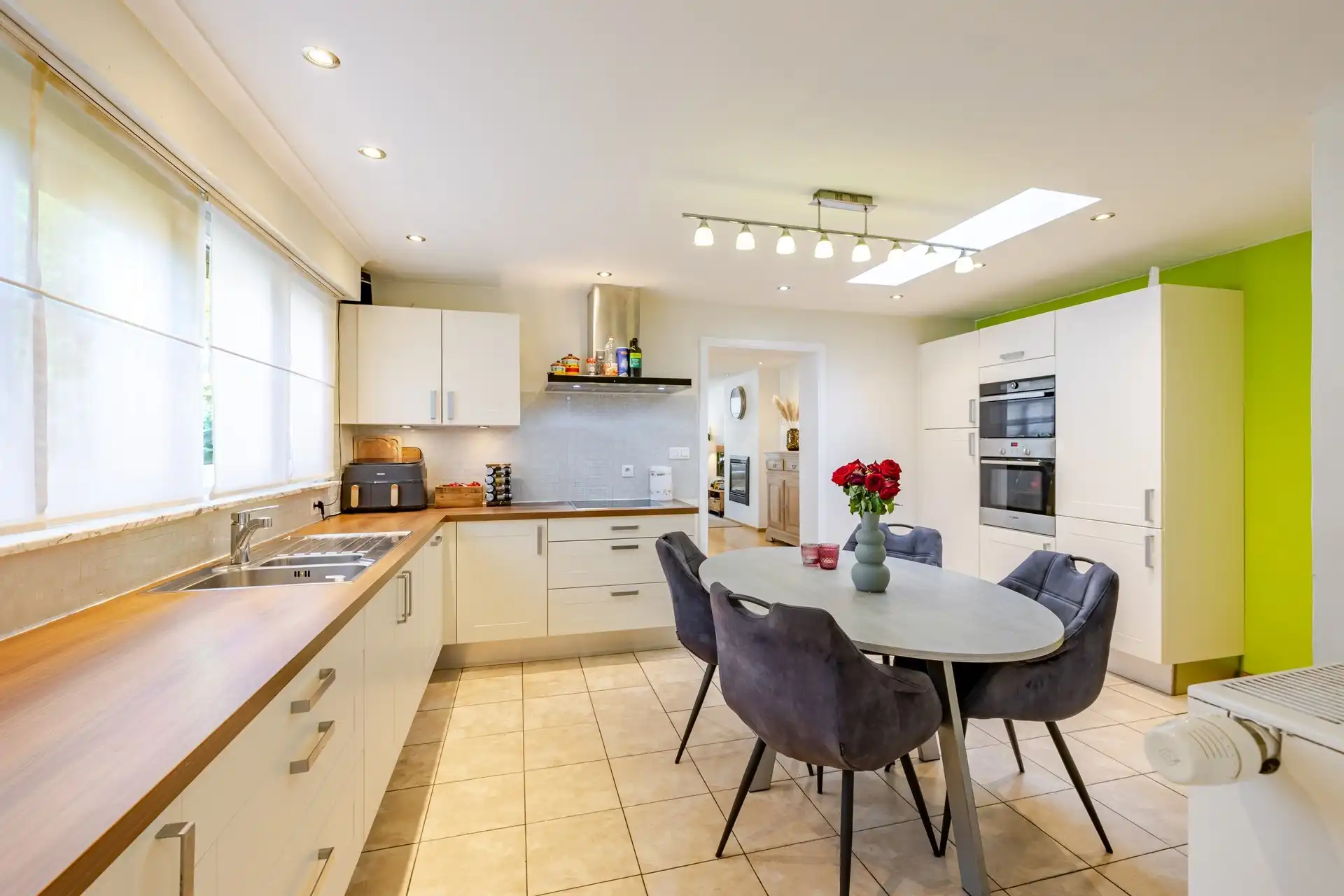 Prachtige woning met 3 slks en dubbele garage op topligging foto 9