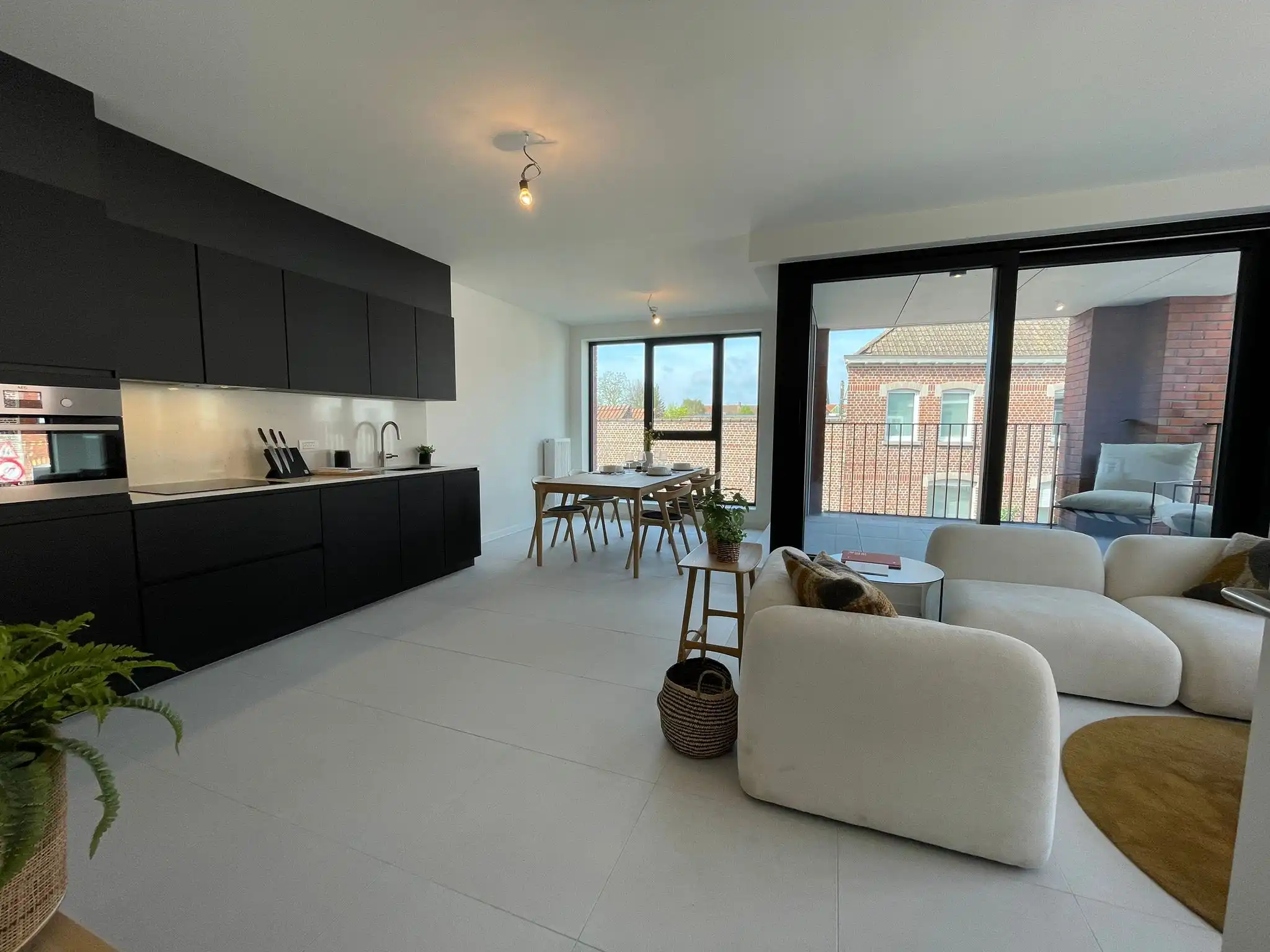 Mooi en recent appartement met 2 slpks. en parkeerplaats foto 6