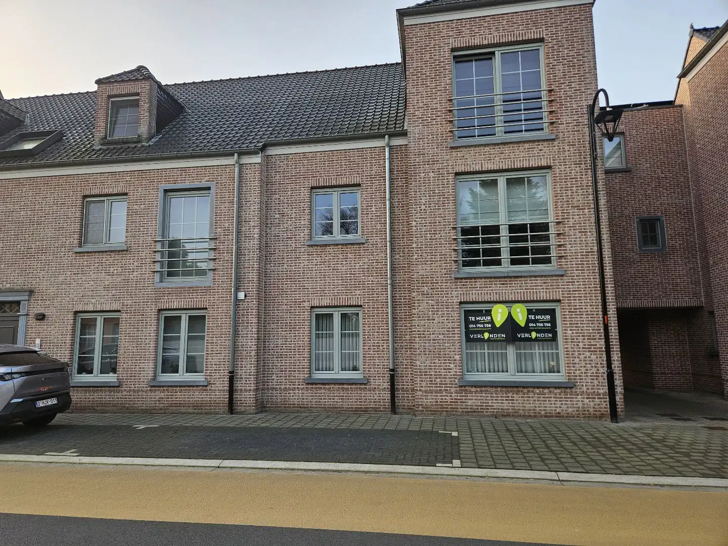 Gelijkvloers appartement met 2 slaapkamers en tuin te Dessel! foto {{pictureIndex}}