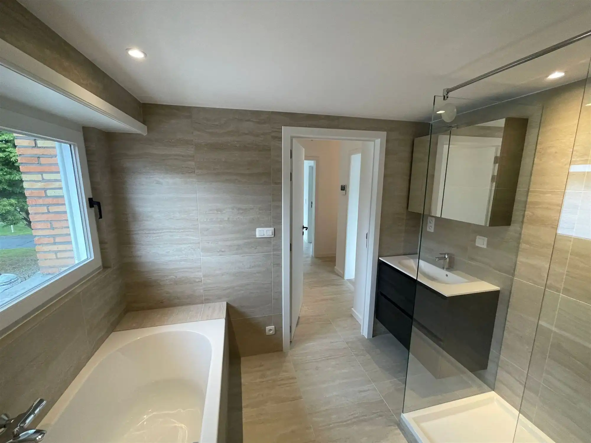 Vrijstaande woning met 3 slpks + mogelijkheid vrij beroep. foto 21