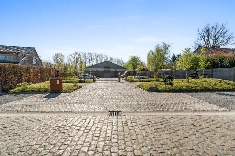Moderne villa met hippisch complex op 15.856m²  foto 45