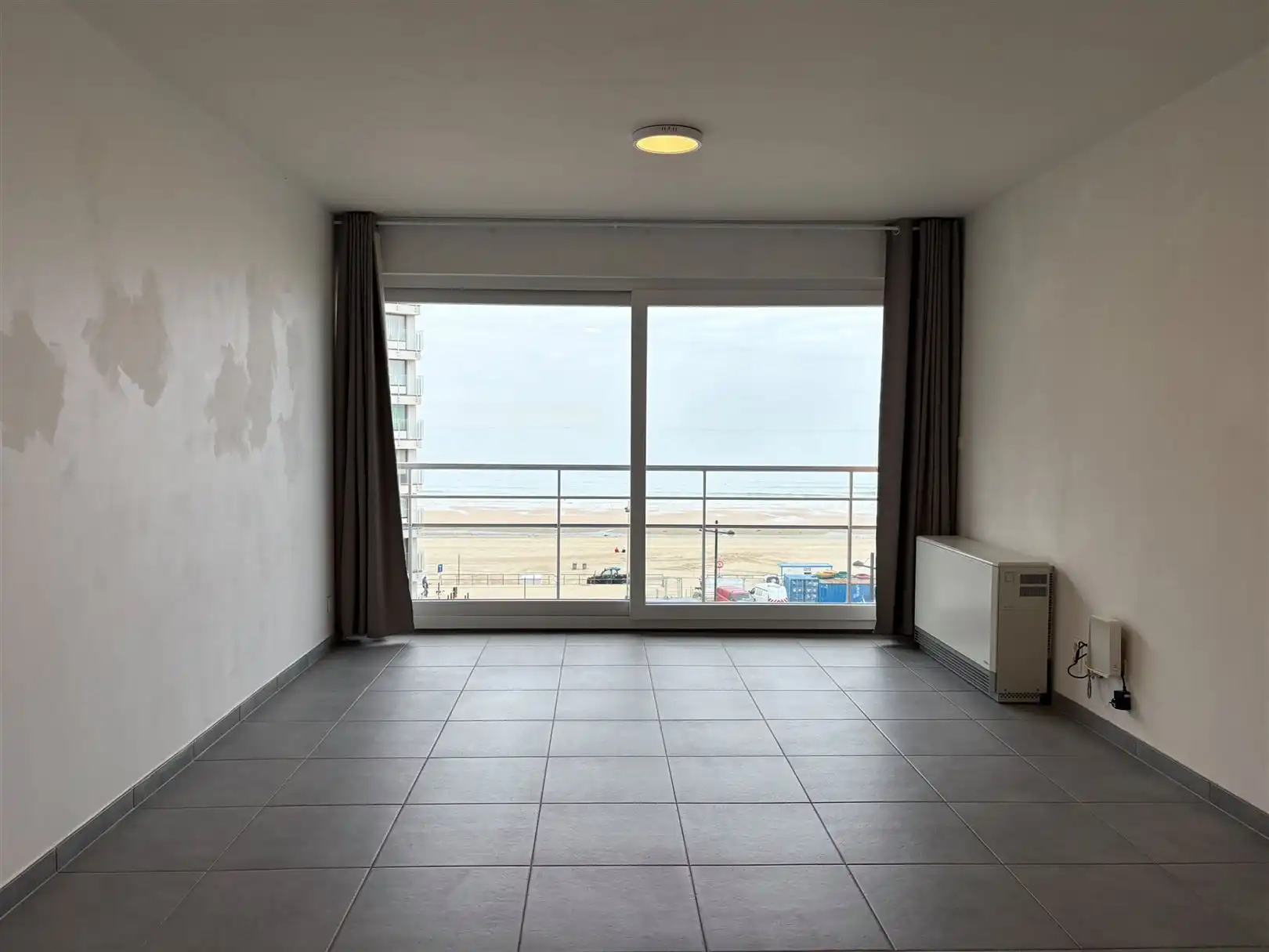 Ongemeubelde studio met zeezicht foto 3