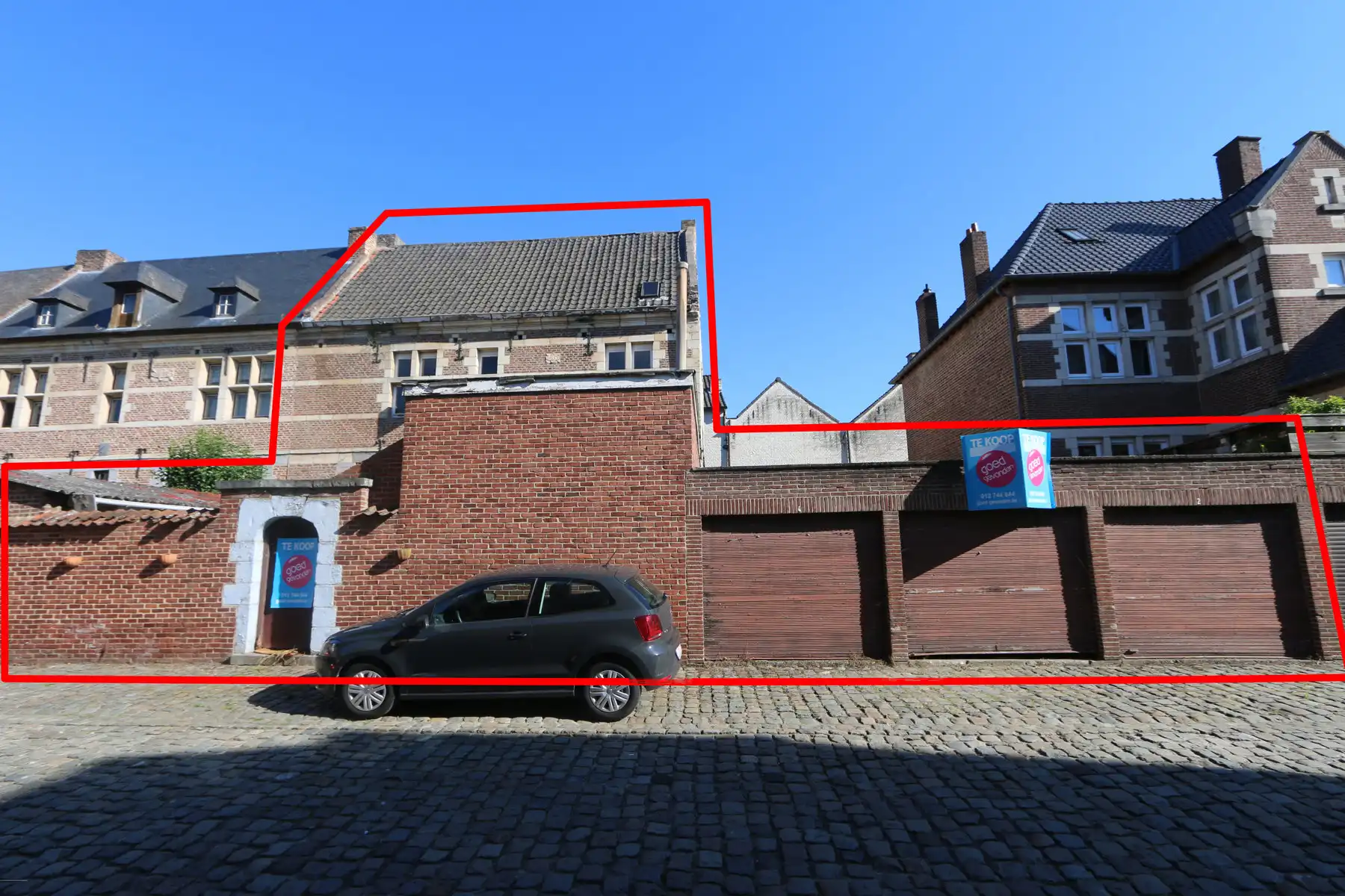 Authentieke begijnenwoning + bouwperceel met 6 garageboxen foto 3