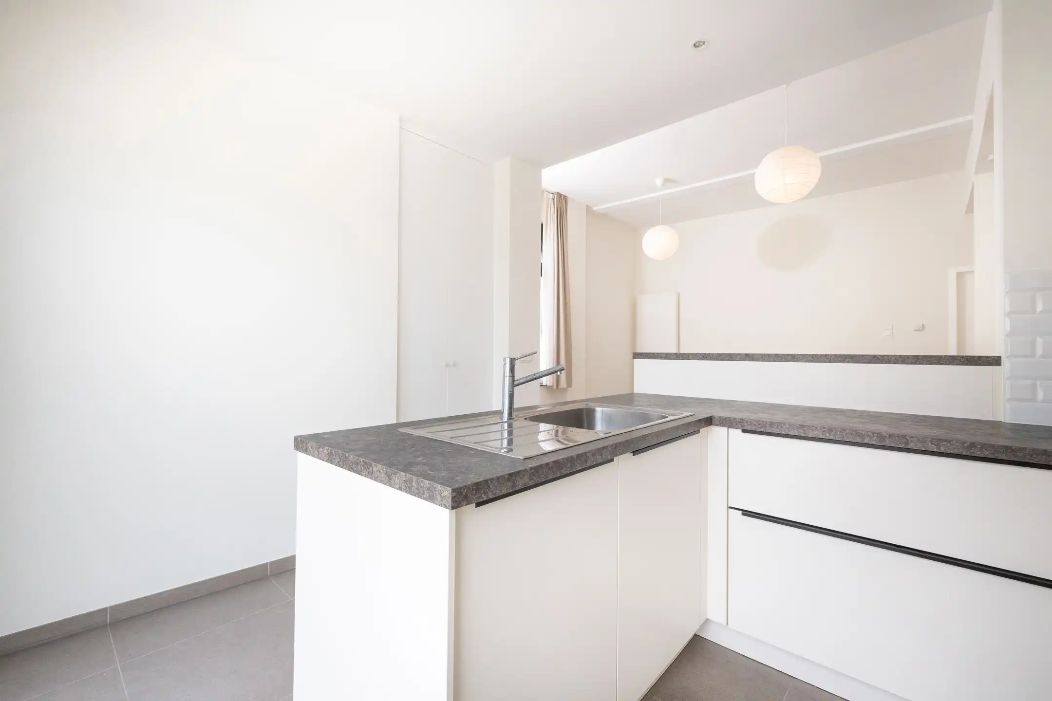 Mooi appartement met 2 slaapkamers van ± 75 m² foto 7