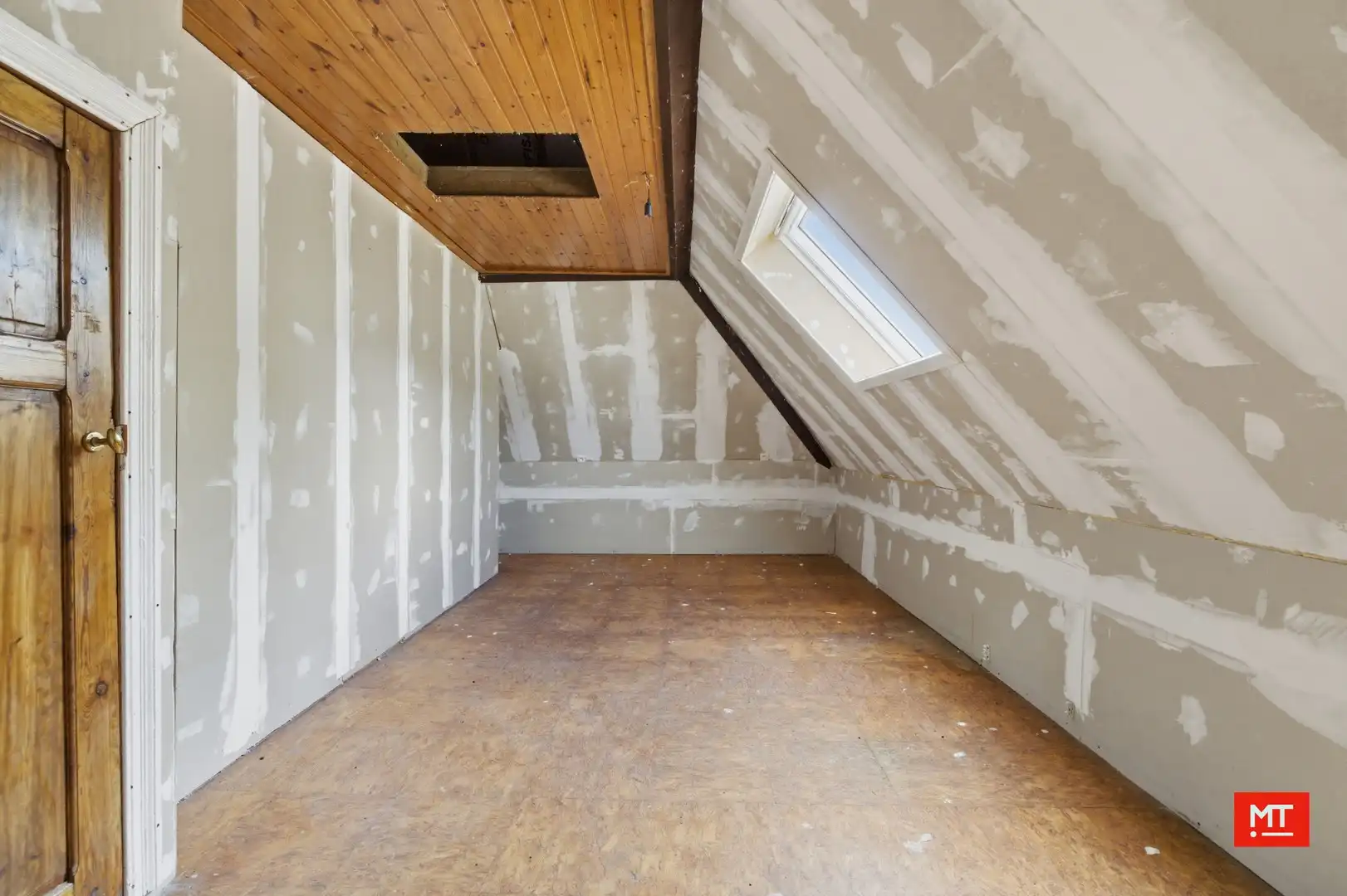 Landelijk gelegen alleenstaande woning met 3 slaapkamers en zonnige tuin te Zillebeke foto 10