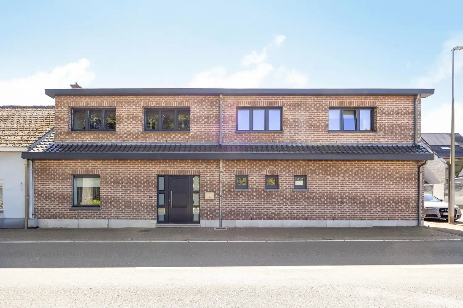 Stijlvol wonen in As: ruime, instapklare woning met tuin en garage foto 42