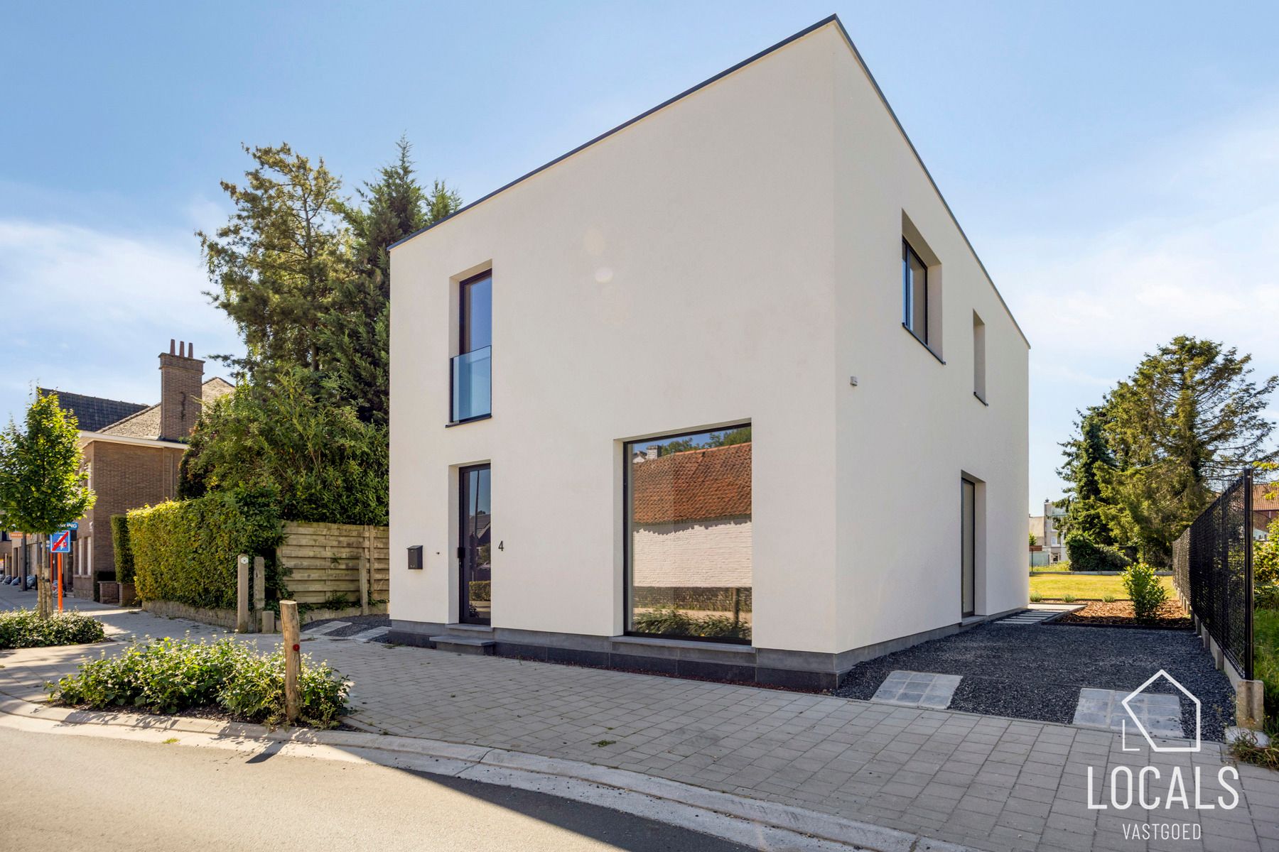 Prachtige nieuwbouwwoning op 642m² met zuidgerichte tuin foto 6