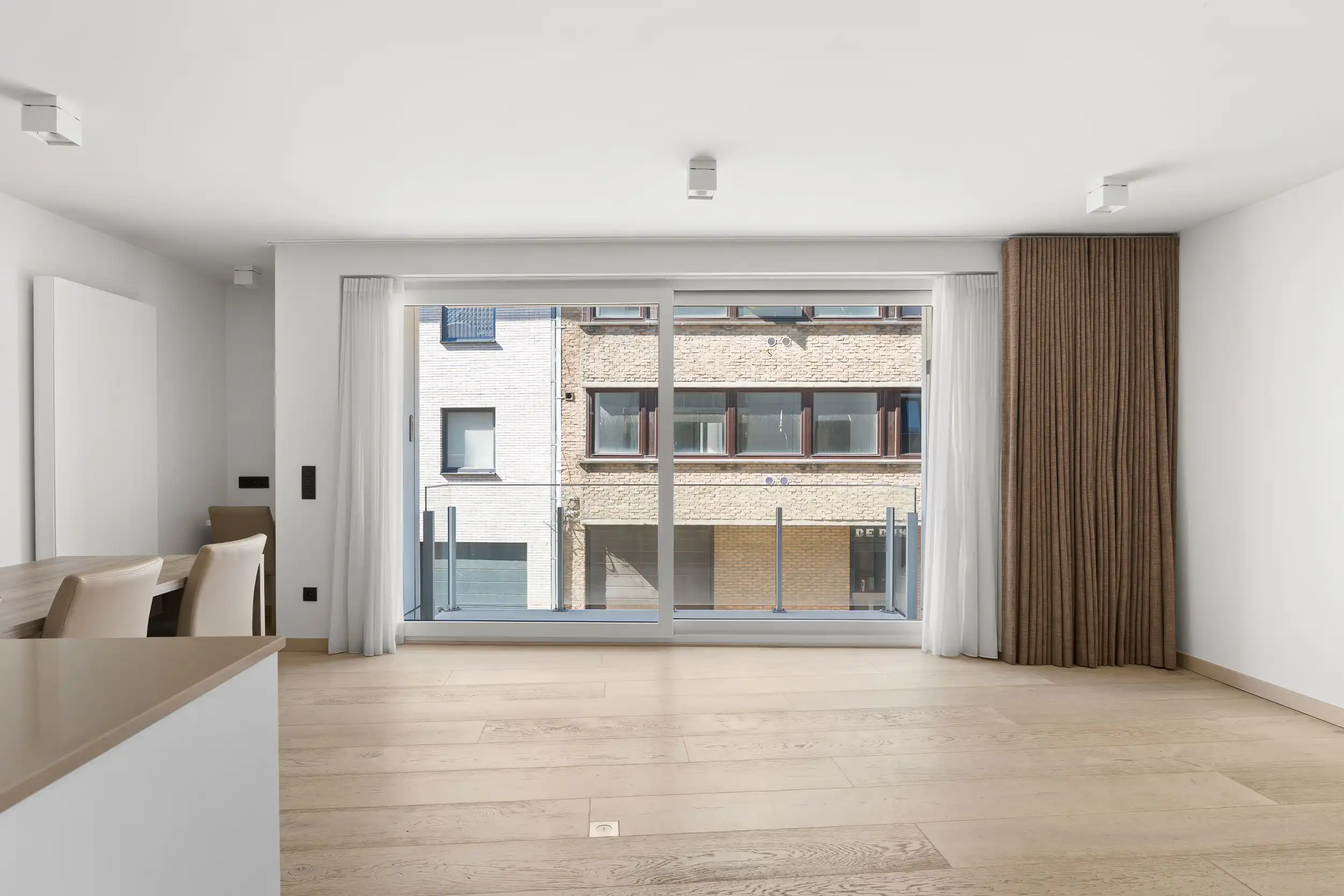 Instapklaar 2-slpk app. met terras vlak bij zee foto 7