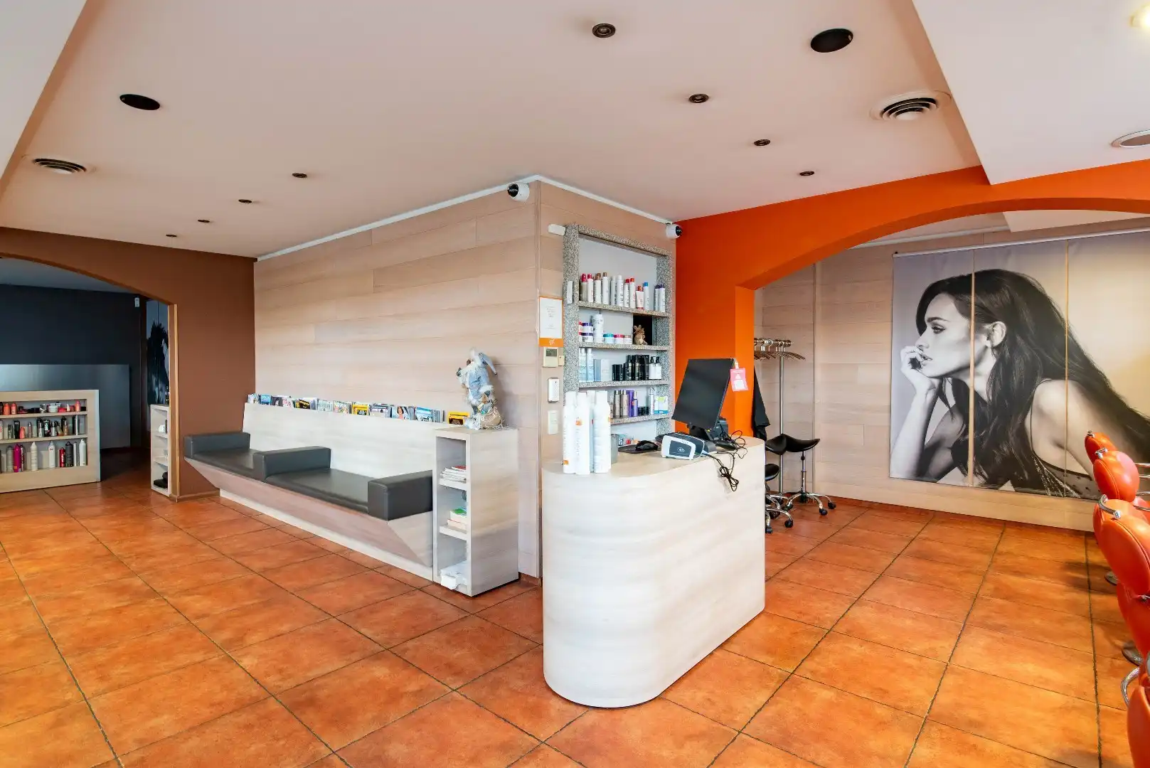 Uitzonderlijk hoekpand te Wilrijk foto 3