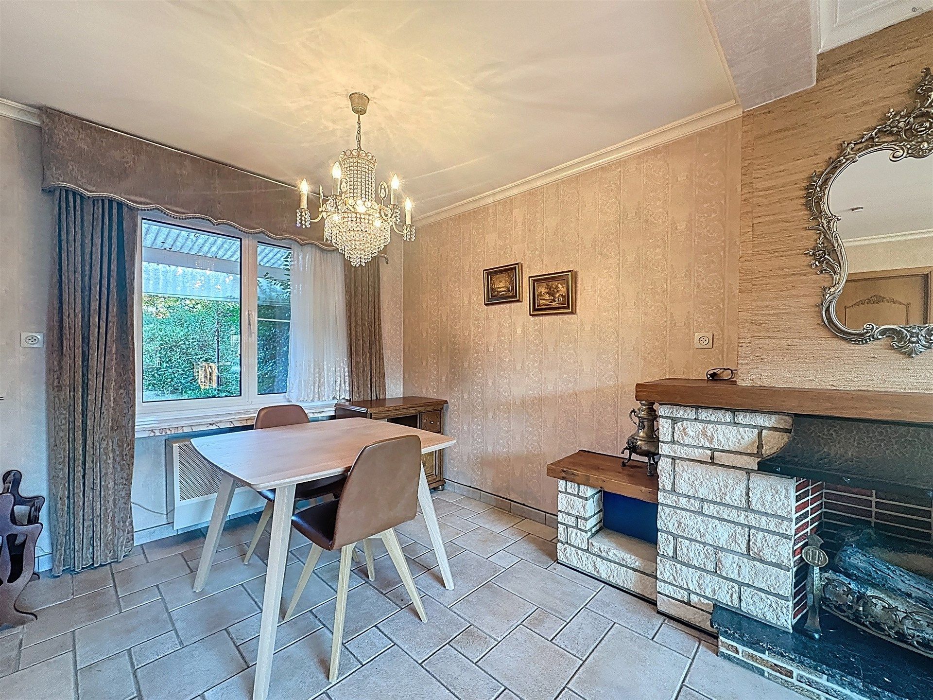 Gezinswoning met 3 slaapkamers en voortuin op perceel van 246m² in Sint-Niklaas foto 4