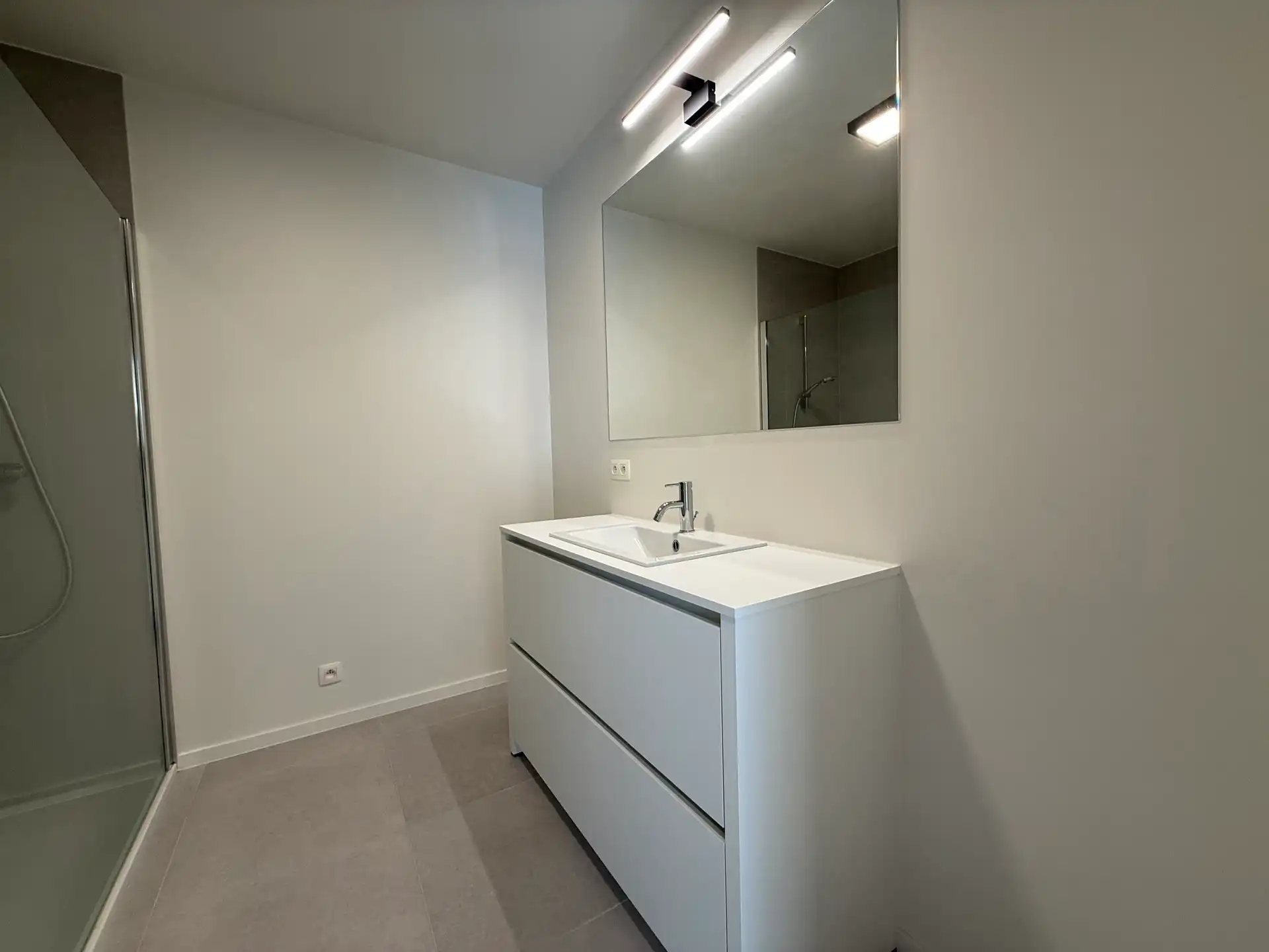 Modern 1-slaapkamer appartement nabij centrum Rijkevorsel foto 13