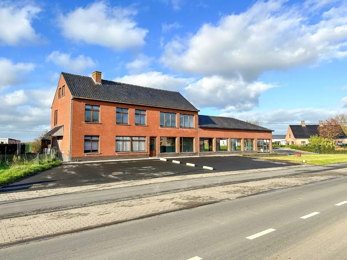 Handelsruimte/kantoor (met atelier, opslag en parking) + woning met tuin en garage, Kortemark foto 34