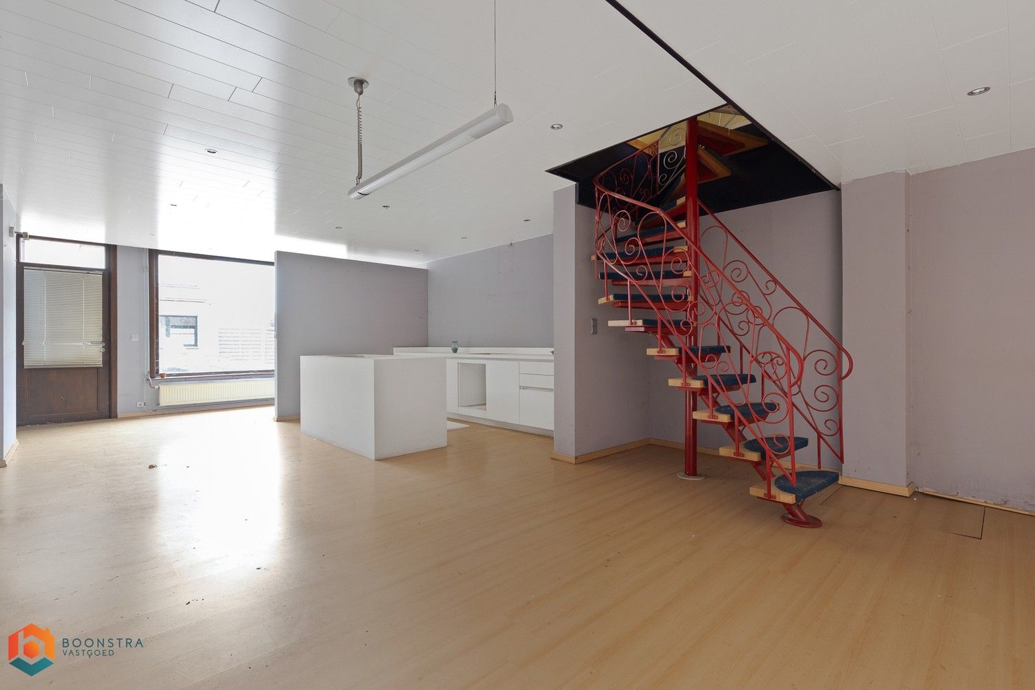 Te renoveren handelsgelijkvloers met woonst in het centrum van Itegem foto 6