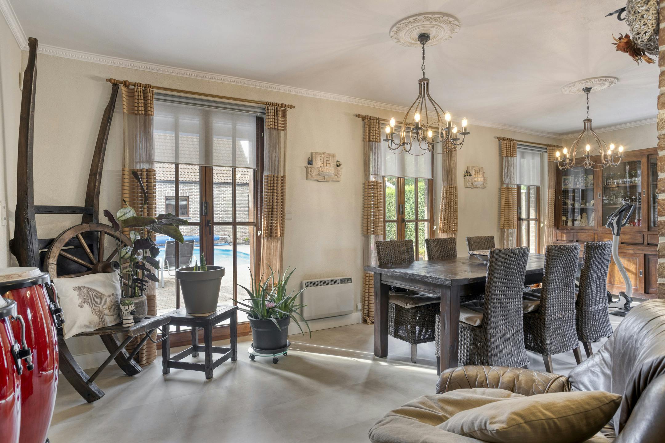 Vrijstaande woning met groot bijgebouw te koop in Wuustwezel foto 8