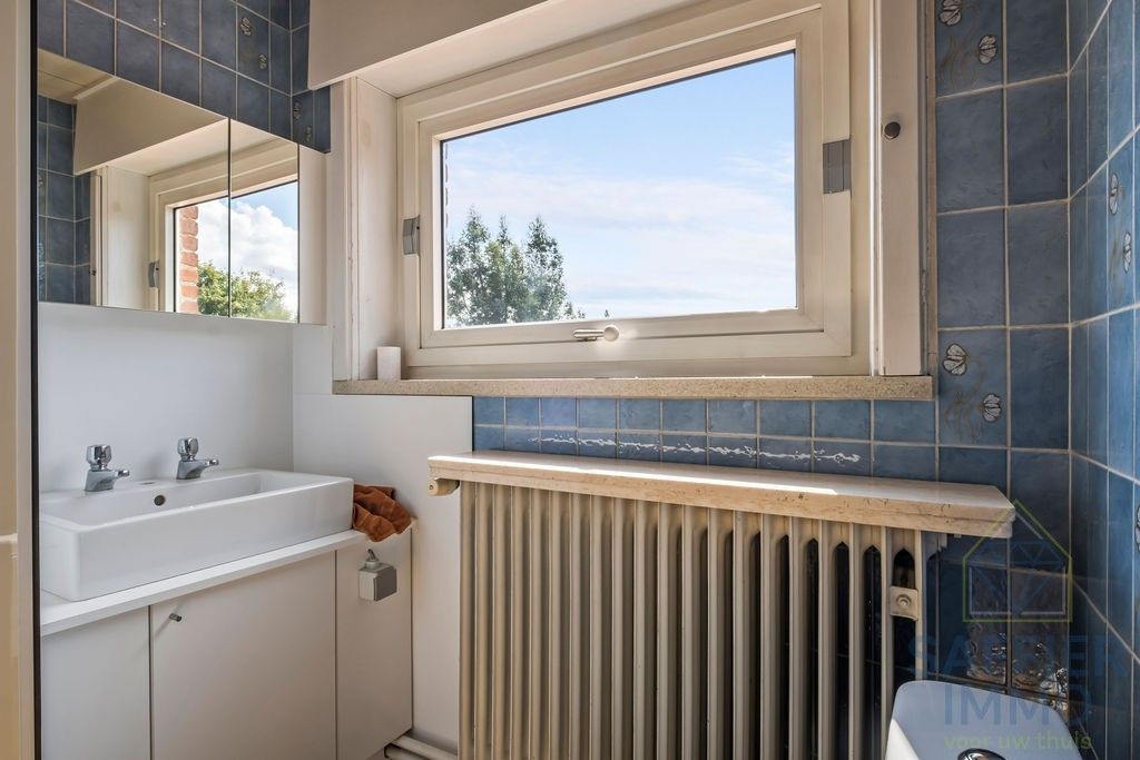 Ruime woning met tuin en uitweg in het hart van Ingelmunster foto 24