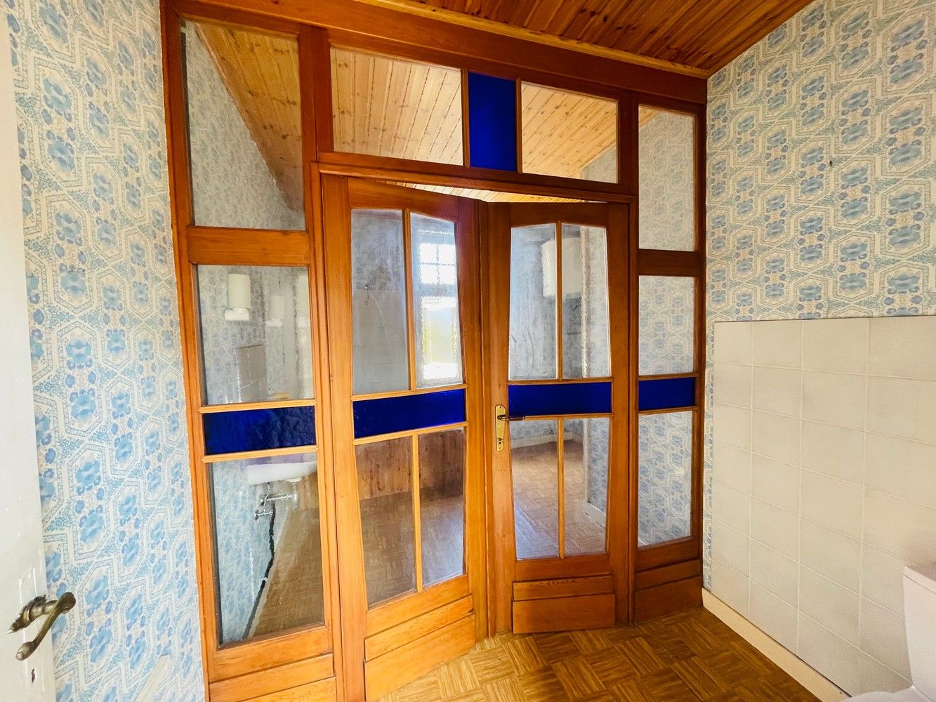 Brugge centrum, in verkeersarme straat  vlakbij 't Zand UITERST  CHARMANTE WONING met ZONNIGE  STADSPATIO en 2 grote slaapkamers. foto 17