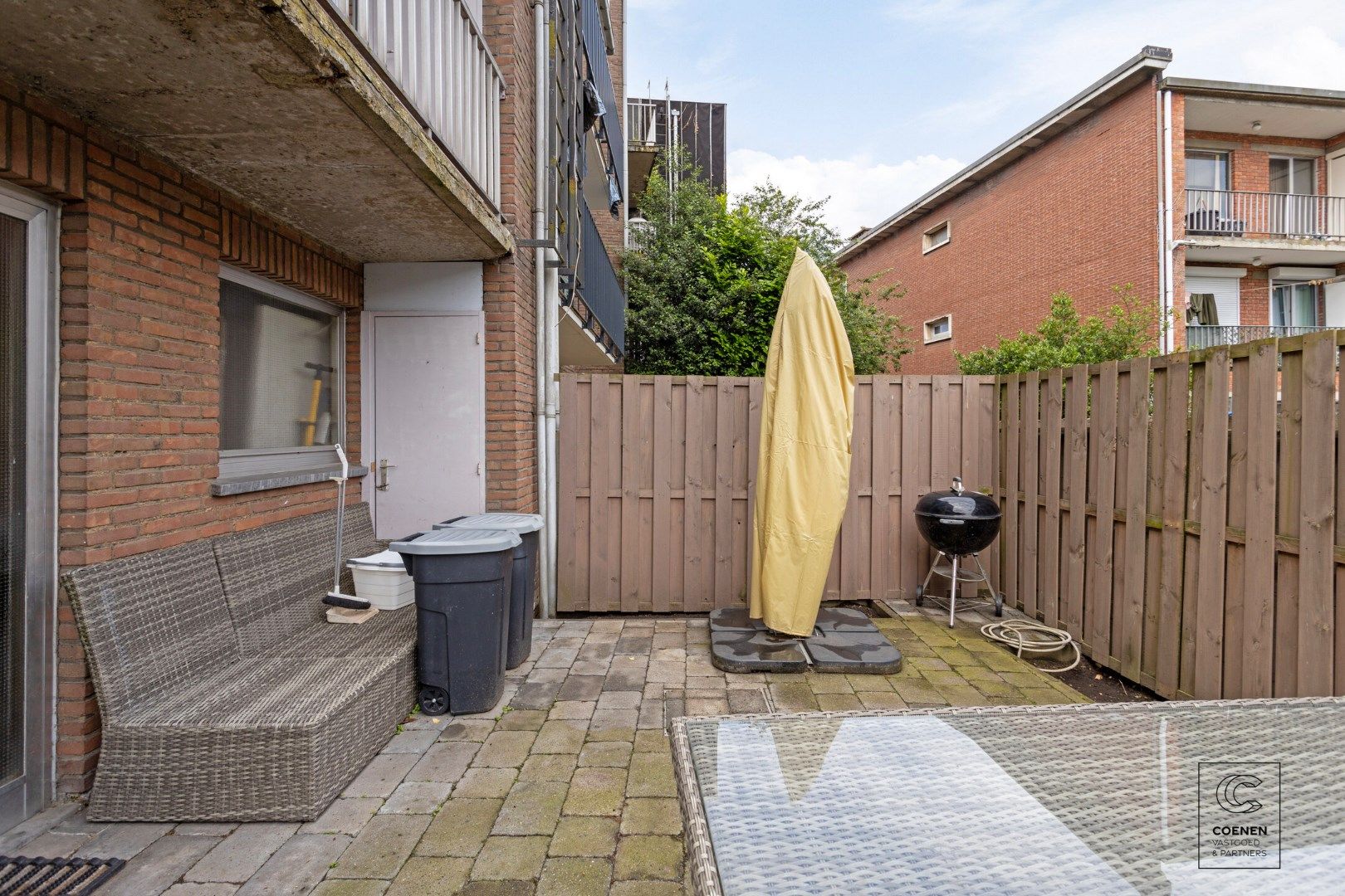 Instapklaar appartement met 2 slkp's, bew. opp van 80 m² met dubbele garage én tuin! foto 23