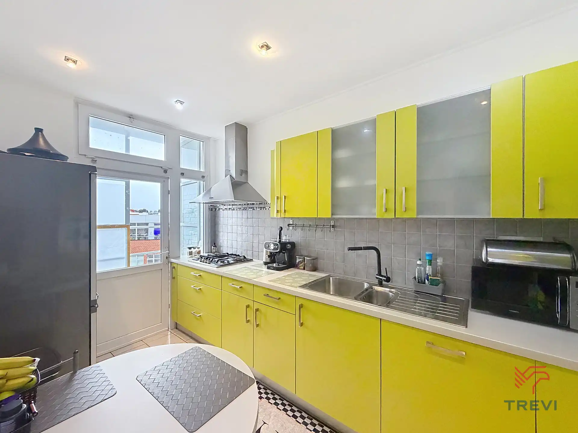 Mooi appartement met 2 slaapkamers  foto 3