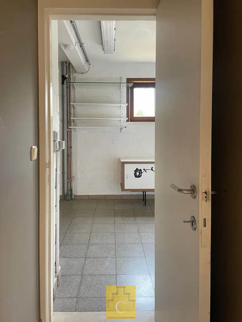 Verzorgde woning met zongerichte tuin op gegeerde locatie te Sint-Michiels foto 24