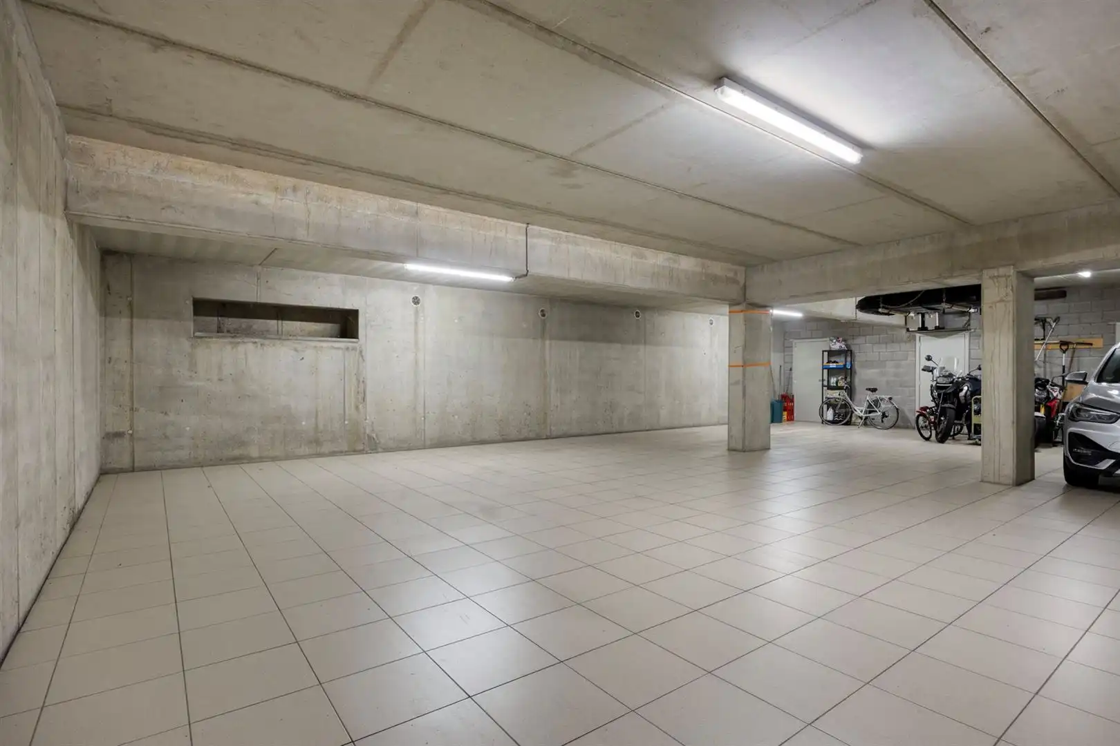 TE KOOP: Instapklaar duplexappartement met 3 slaapkamers en prachtig terras in hartje Zolder! foto 27