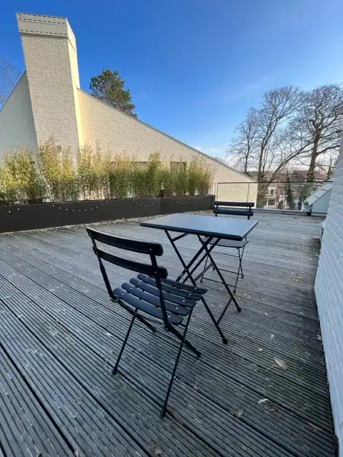 TE HUUR moderne penthouse met ruim terras  in Olsene foto 3