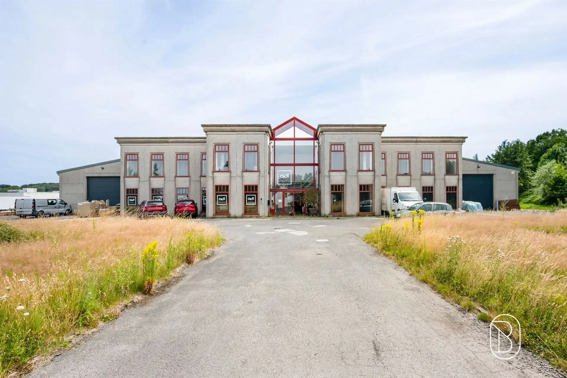 Veelzijdig industriegebouw op toplocatie in Ronse. foto 4
