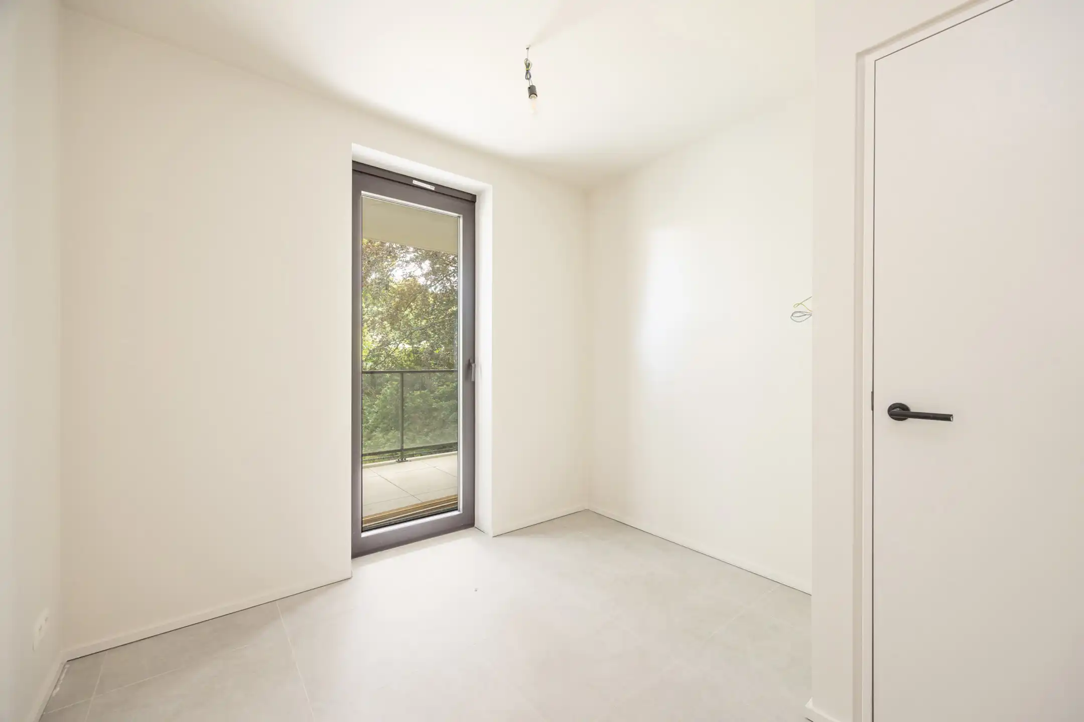 Nieuwbouw met terras van 50m2 inclusief autostaanplaats foto 12