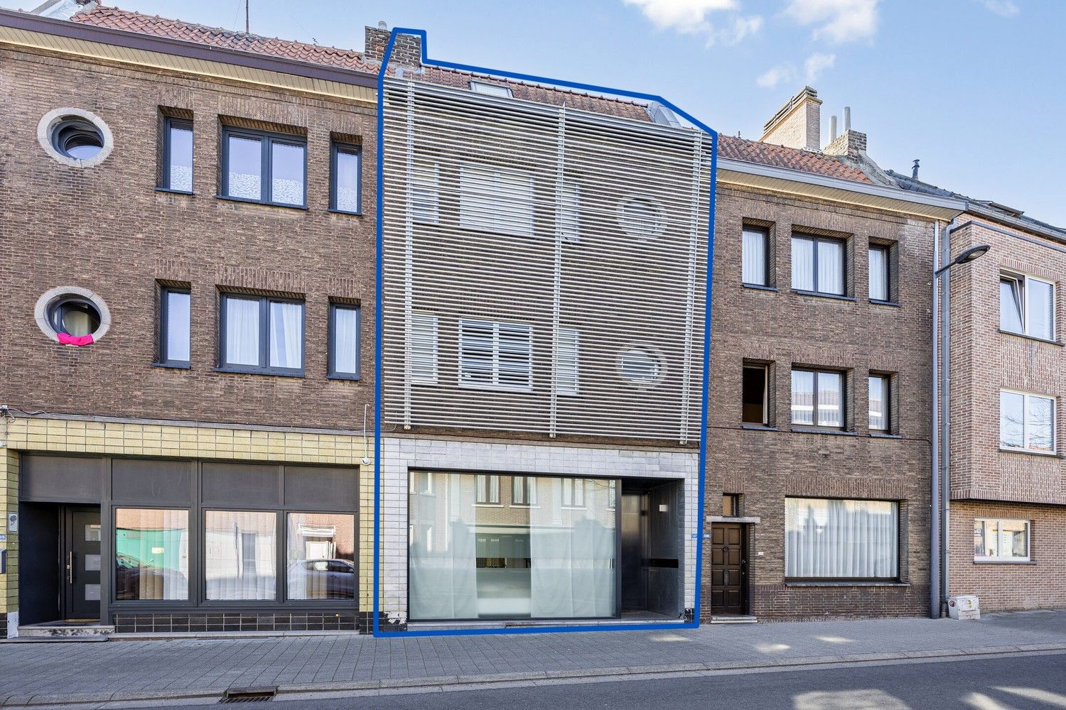 Charmante woning met industriële toets in het hart van Lanaken foto 2