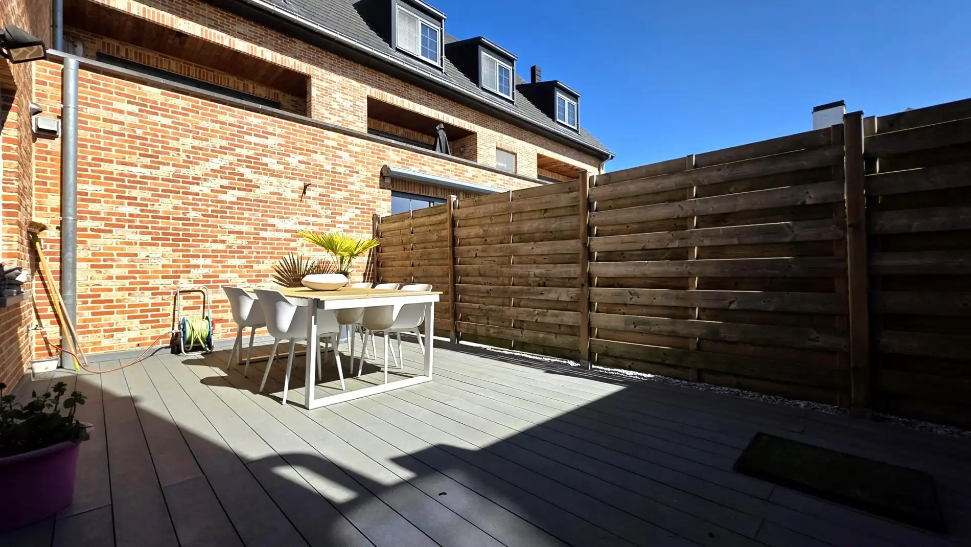 Instapklaar en stijlvol gelijkvloers appartement met privatief terras foto 16
