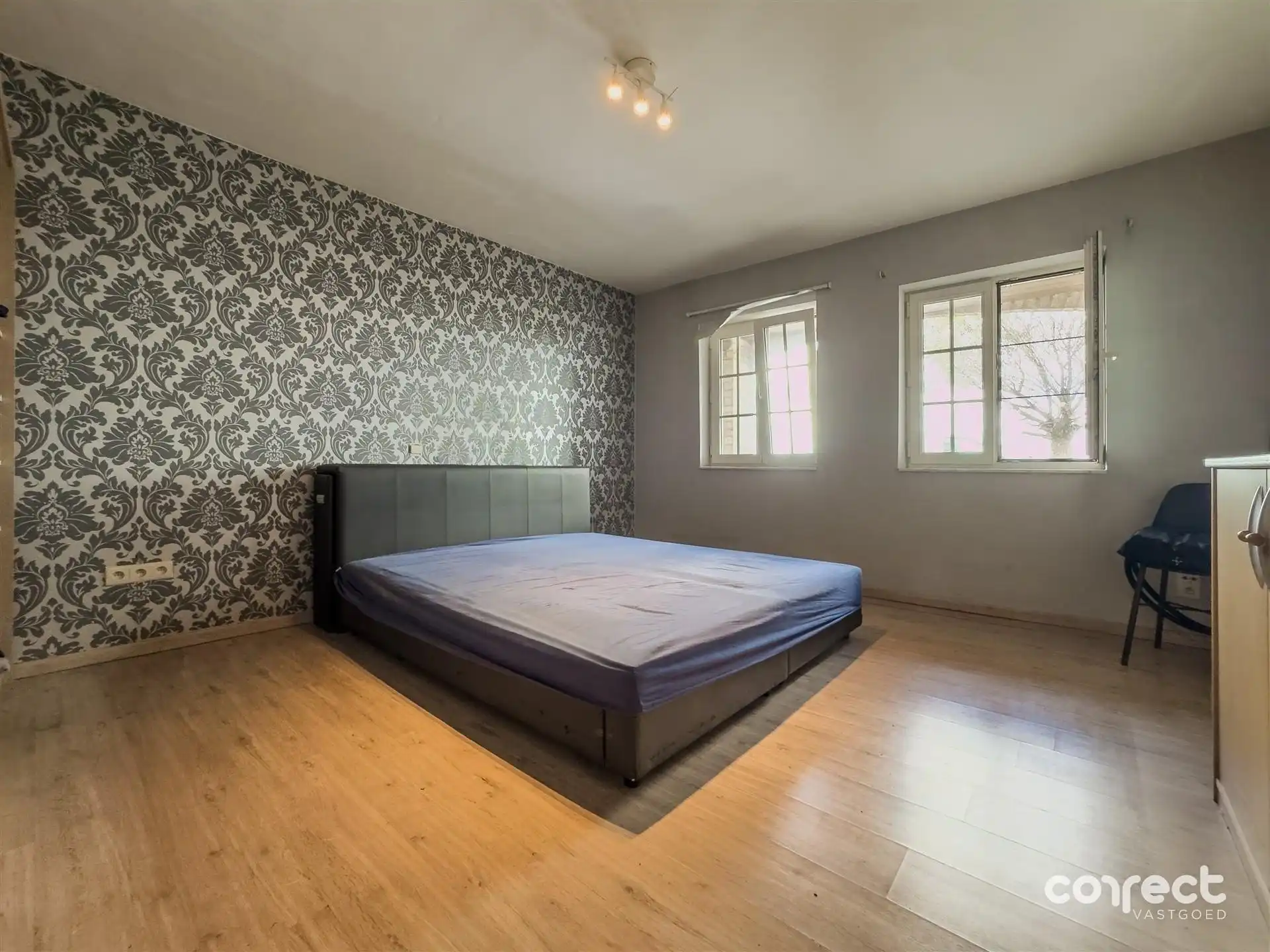 Landelijk gelegen woning op ruim perceel nabij de kust. foto 8