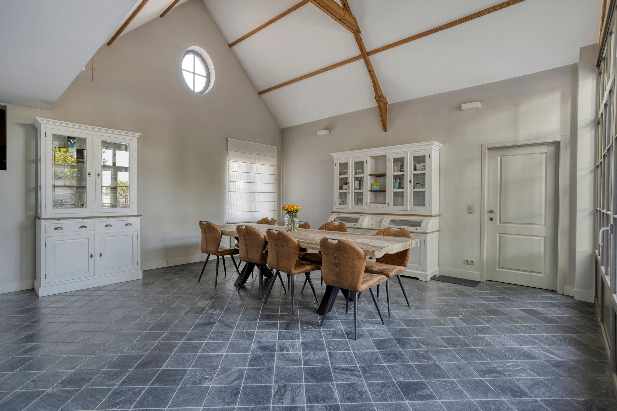Kwalitatief gerenoveerde woning foto 13