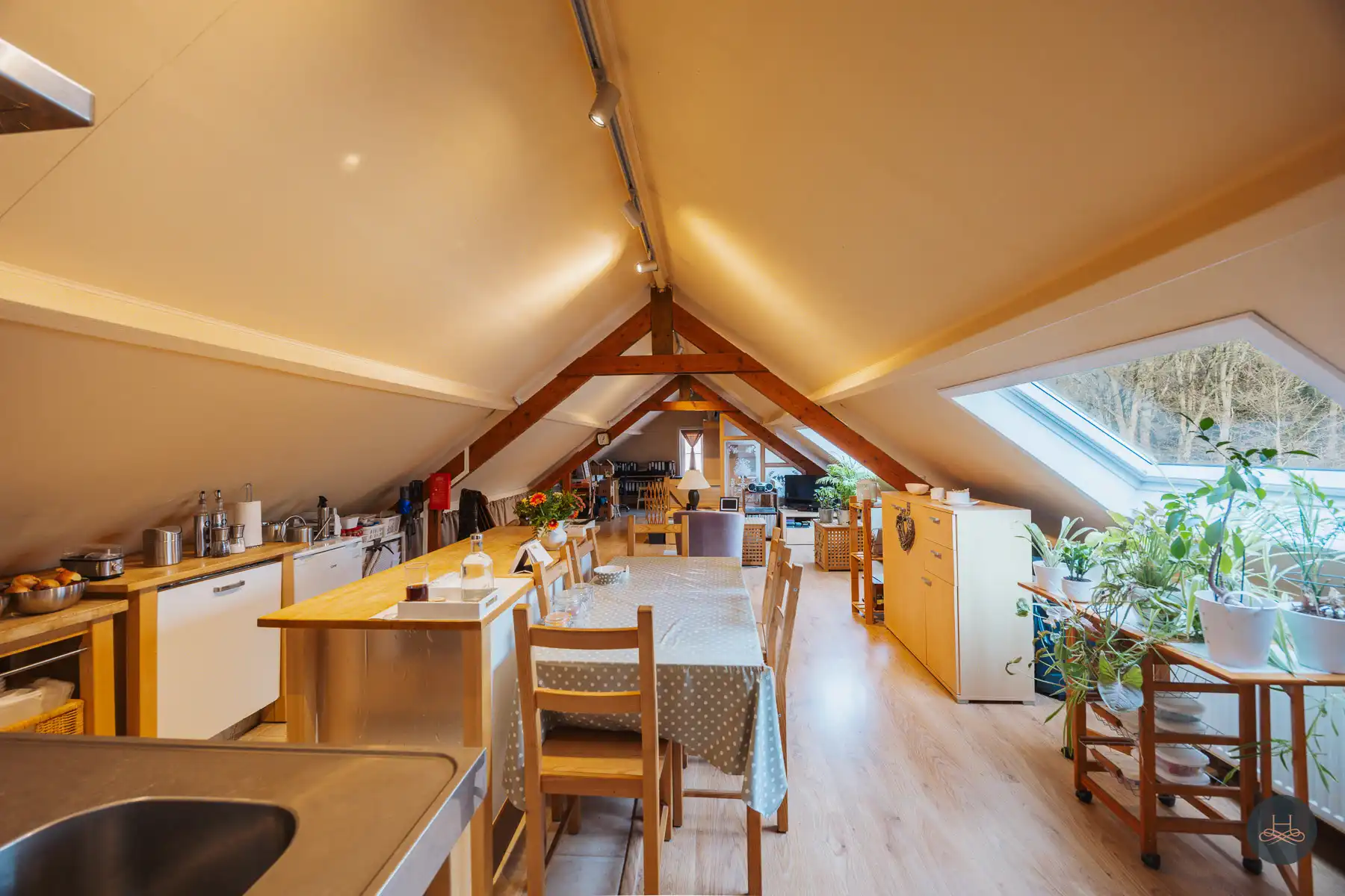 Instapklaar, veelzijdig en energiezuinig huis met ruime tuin foto 24