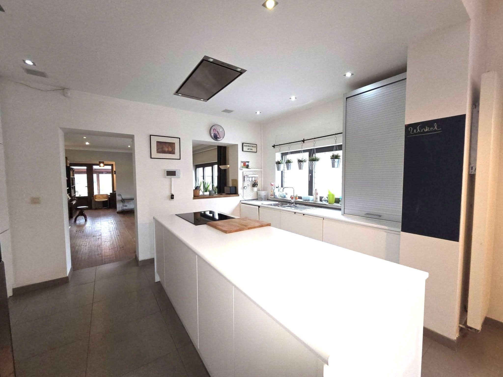 Half open bebouwing...op 't Pleintje in Perk... foto 11