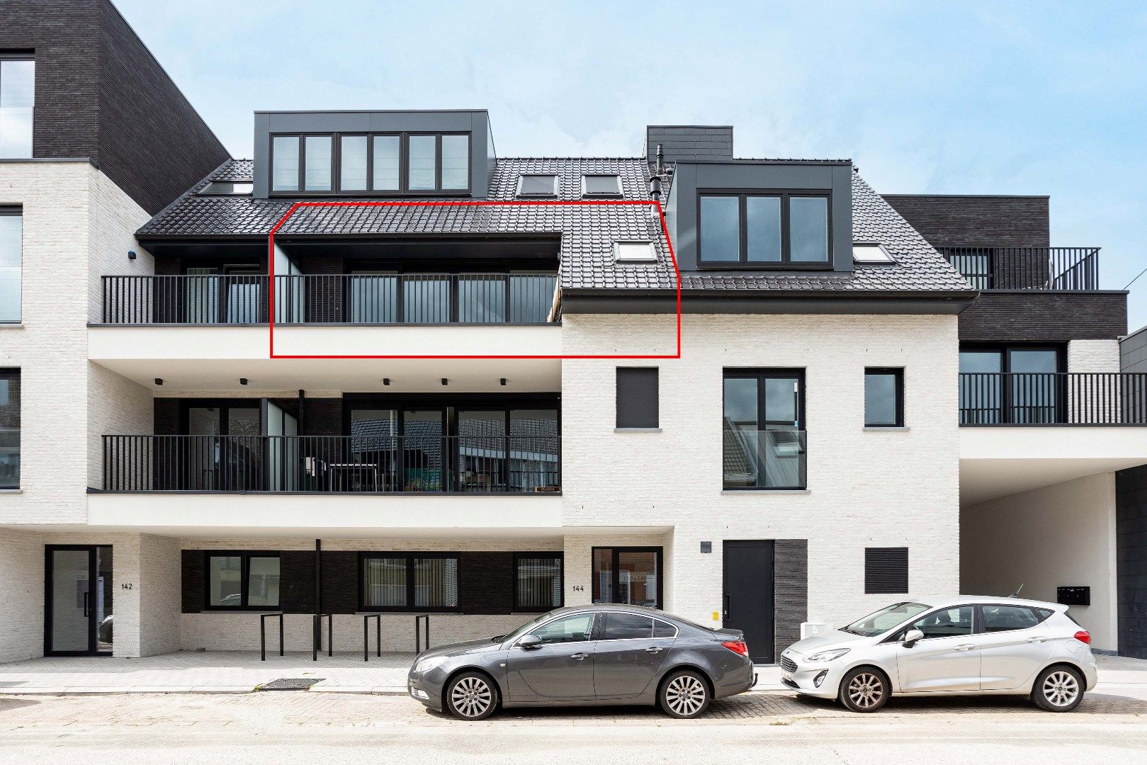 Modern en Instapklaar Nieuwbouwappartement met Terrassen nabij Centrum Oudenaarde foto 1