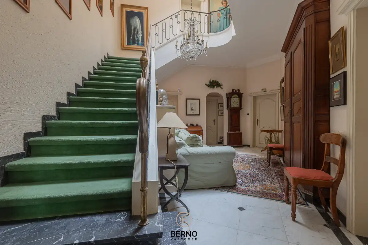 Karaktervol herenhuis met zicht op de Dender in hartje Dendermonde foto 2