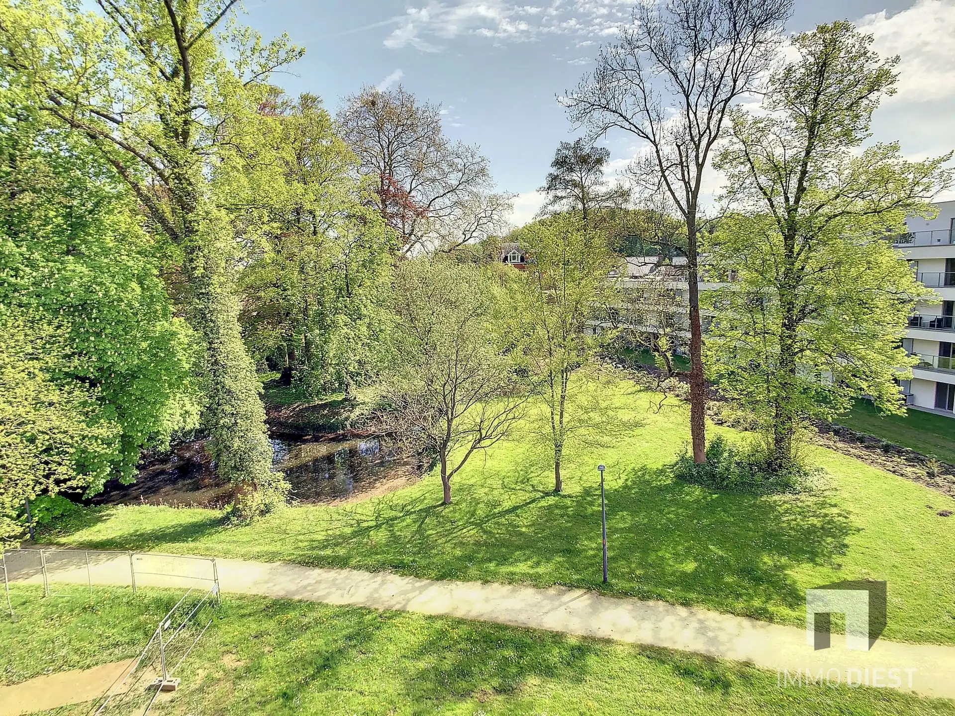 Knappe duplex met zicht op park en Demer - 3 slpks en parking foto 3