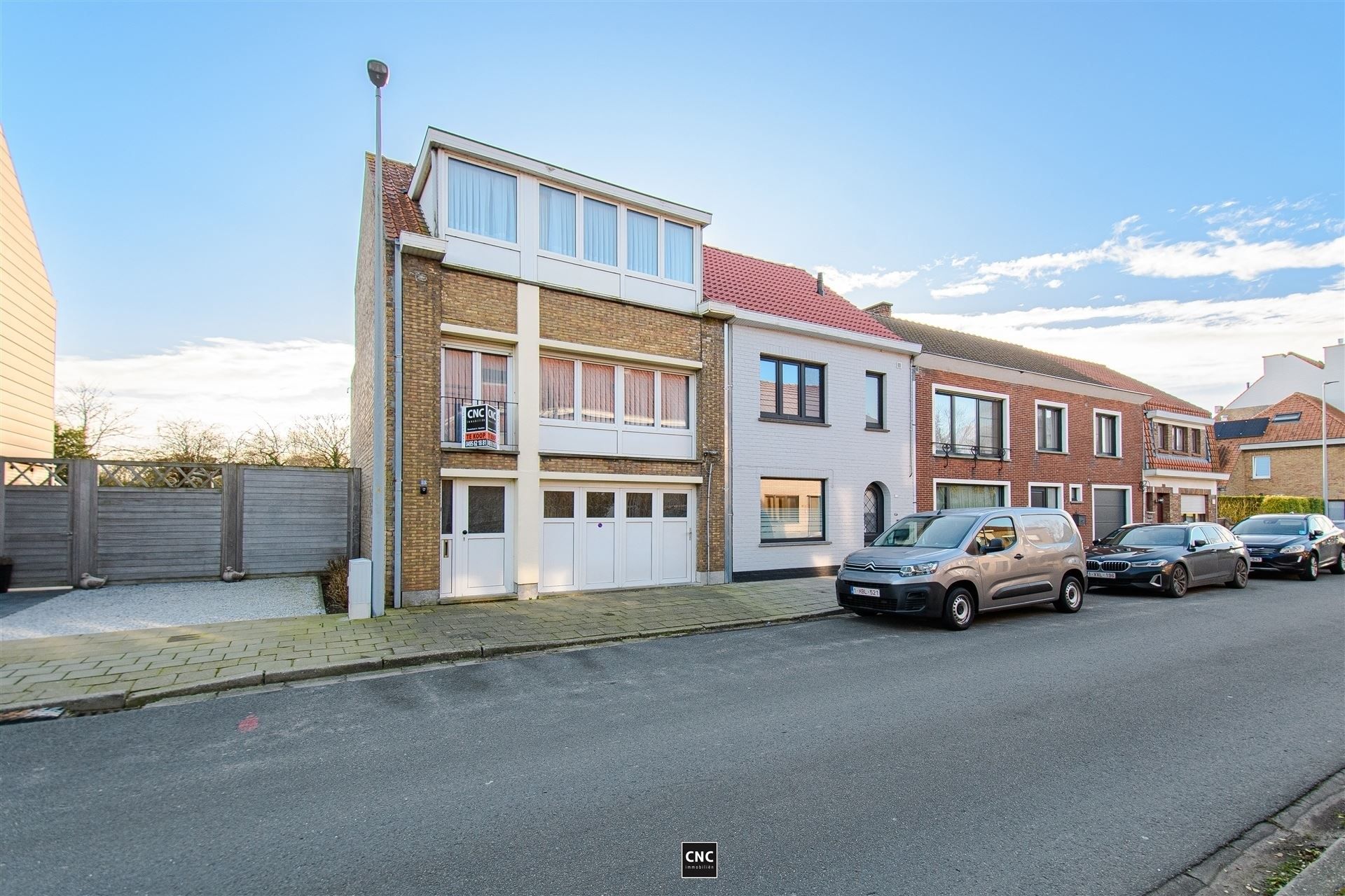 Bel-étage woning met potentieel in het pittoreske Lissewege. Halfopen bebouwing. Renovatieverplichting van toepassing! foto 19